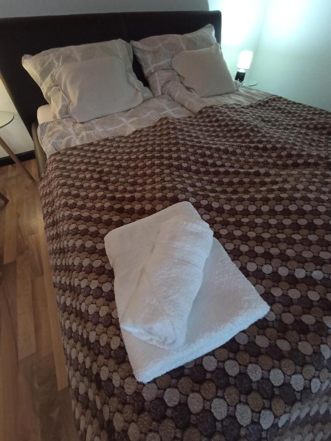 Borostyan Apartmanhaz موراهالوم المظهر الخارجي الصورة