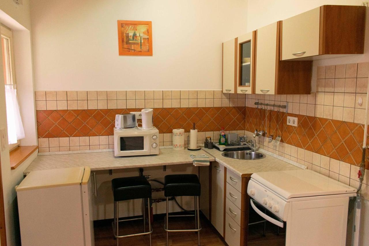 Borostyan Apartmanhaz موراهالوم المظهر الخارجي الصورة
