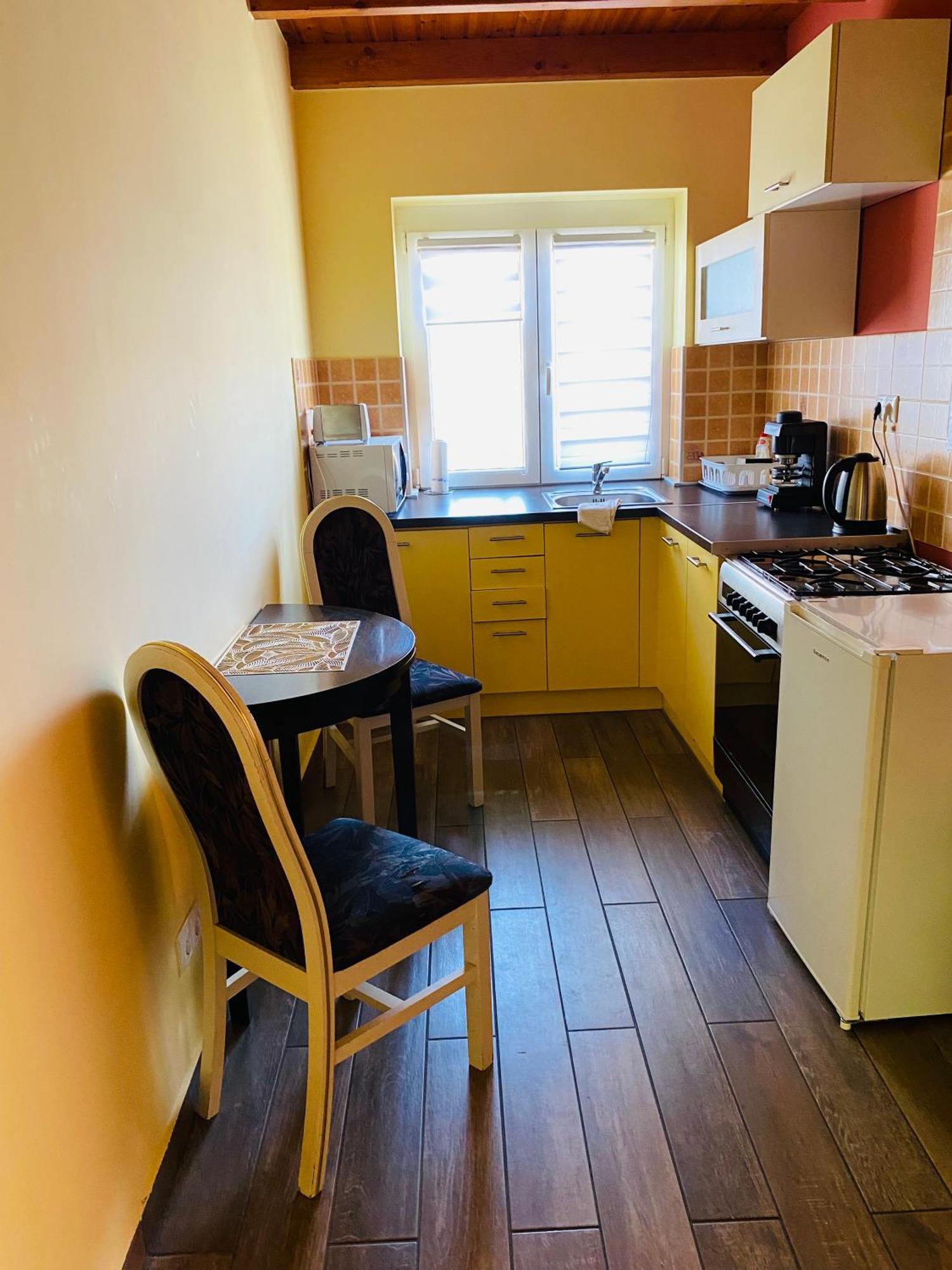 Borostyan Apartmanhaz موراهالوم المظهر الخارجي الصورة